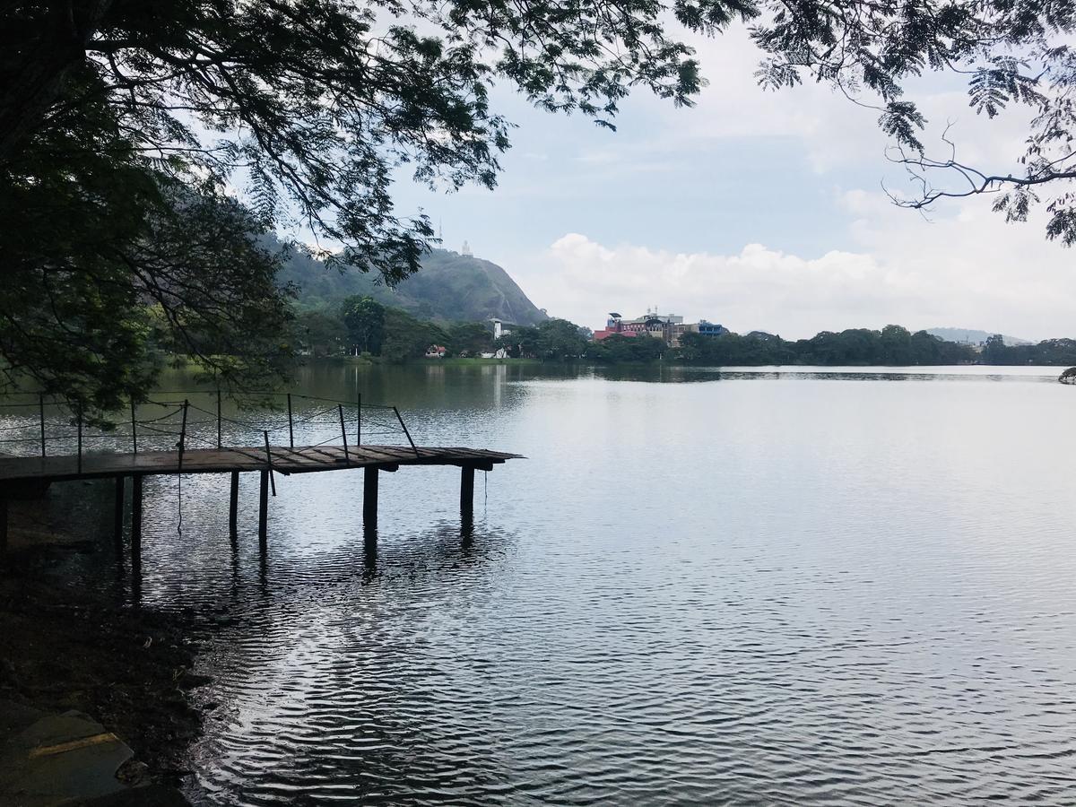 Seasons Hotel Kurunegala Exterior photo