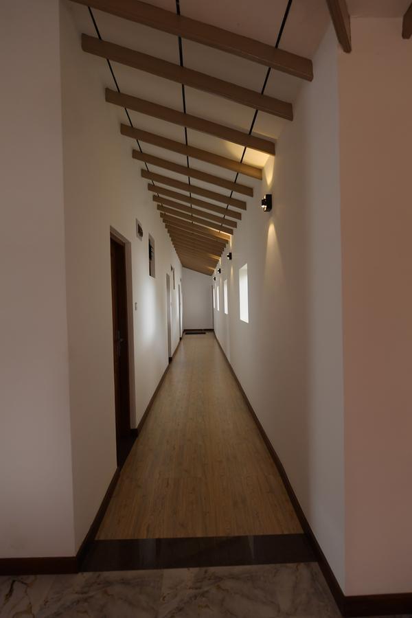 Seasons Hotel Kurunegala Exterior photo