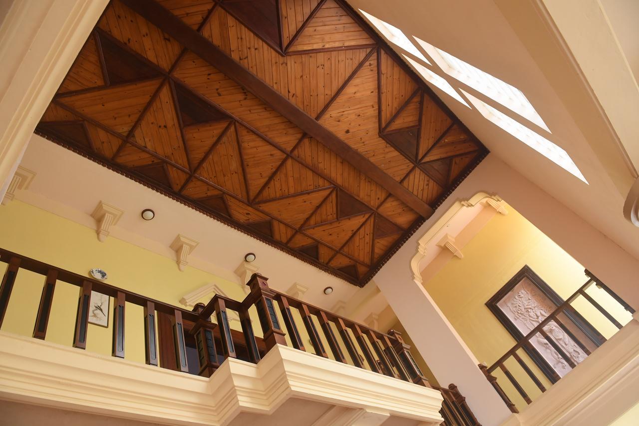Seasons Hotel Kurunegala Exterior photo